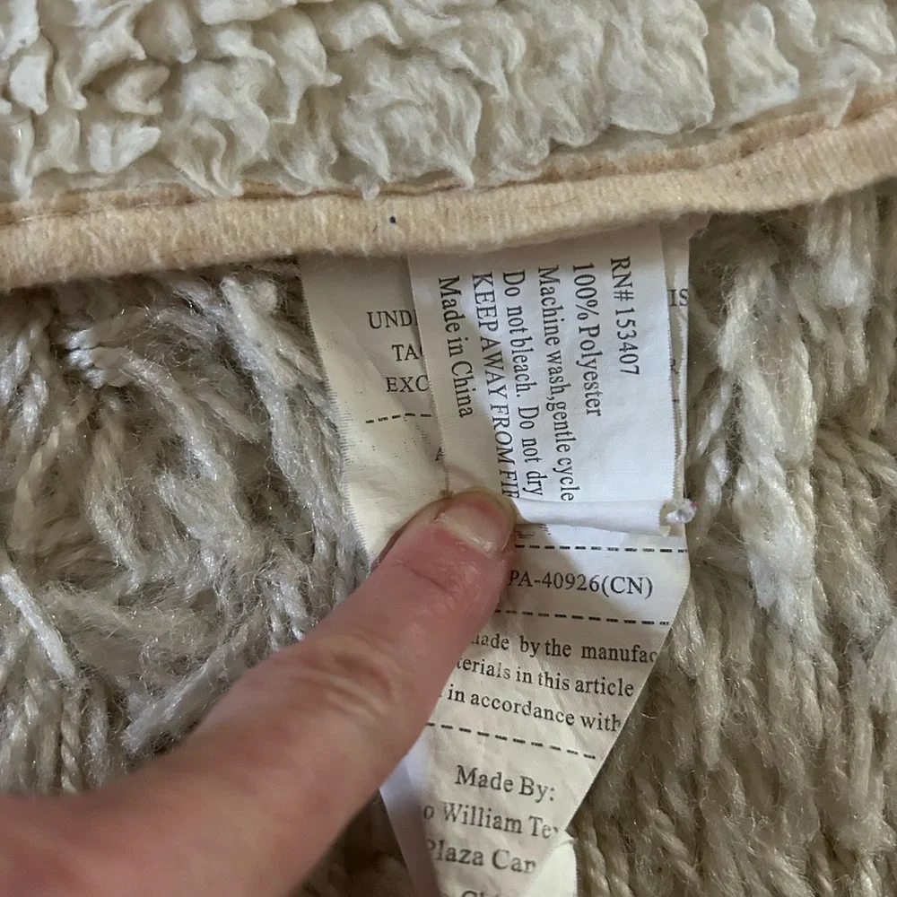 BOGO Cream Pet Mat with Paw Print